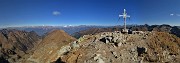 47 Dal Corno Stella (2620 m) ampia vista panoramica verso Orobie e Alpi Retiche